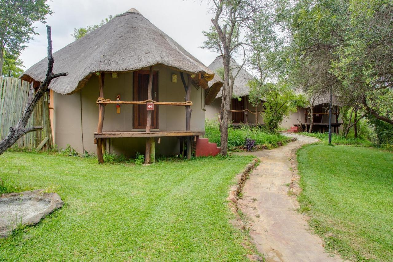 Warthogs Bush Lodge Магалисбург Экстерьер фото