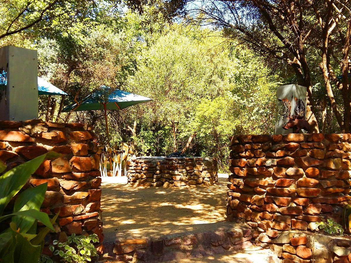 Warthogs Bush Lodge Магалисбург Экстерьер фото
